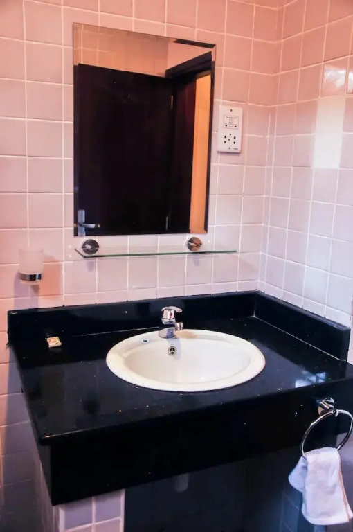 Kampala Suites