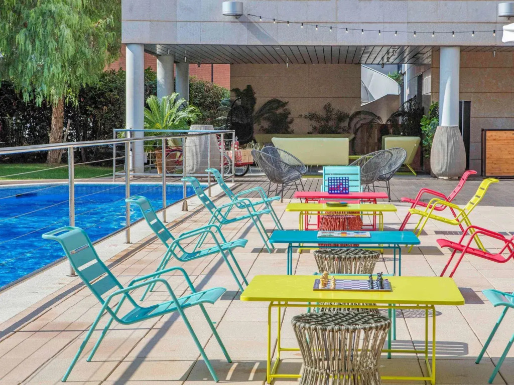 Отель Novotel Barcelona Cornella