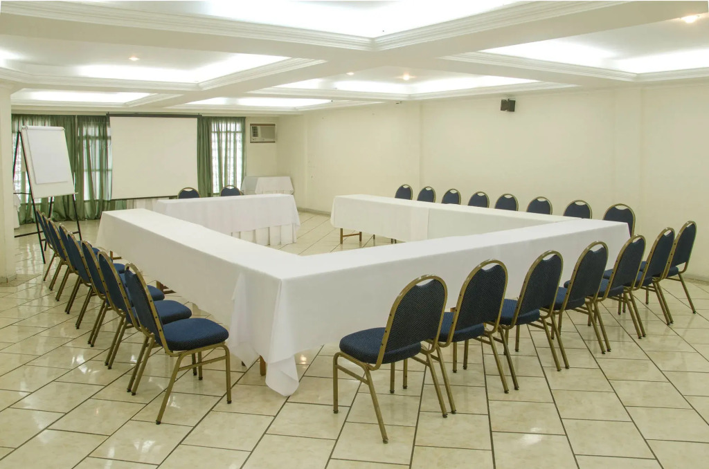 Marambaia Hotel e Convenções