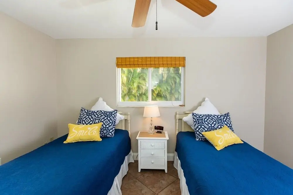Salty Dog - Dog Friendly Home On Sanibel! 3 Bedroom Home