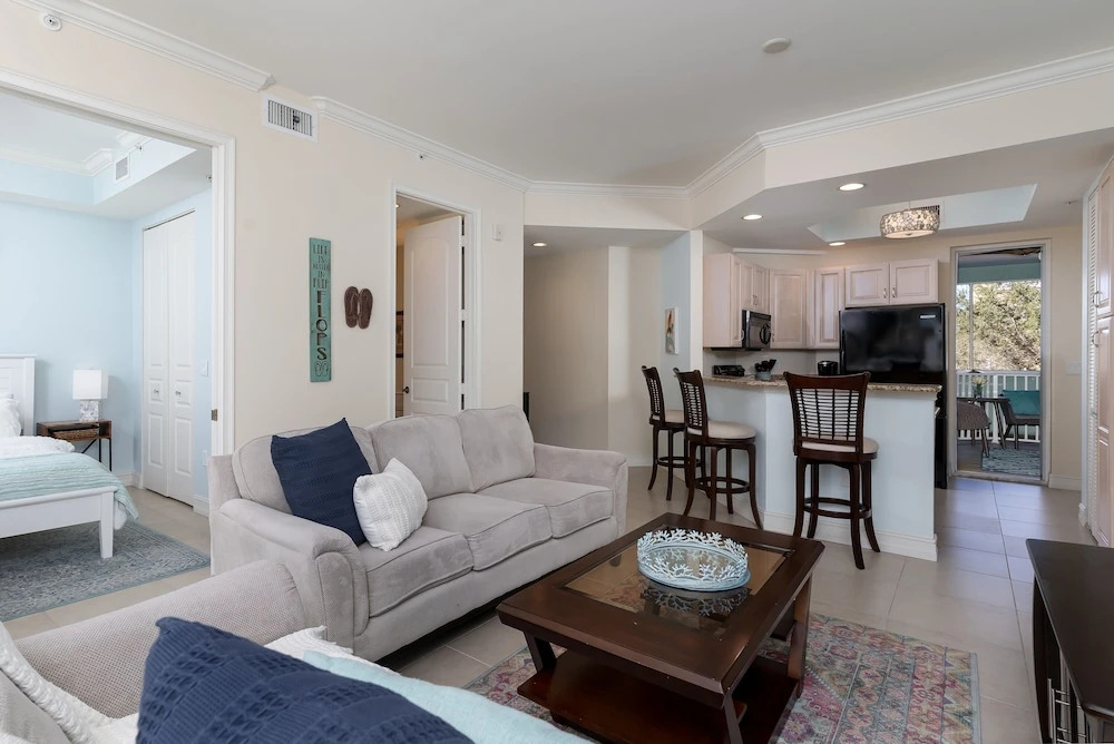~the Bonita Paddle 2/2~ Your Home Away From Home In Paradise 2 Bedroom Condo by RedAwning