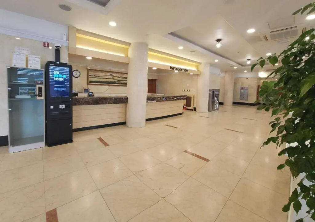 Jeju Parkside Tourist Hotel