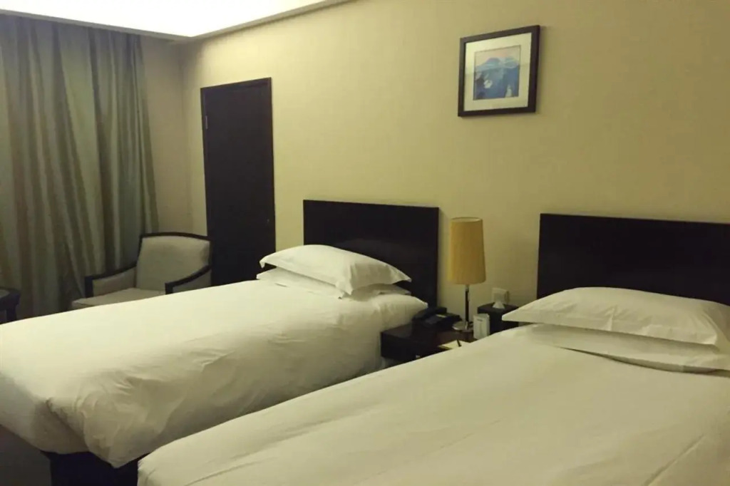 Rui Tai Hong Qiao Hotel