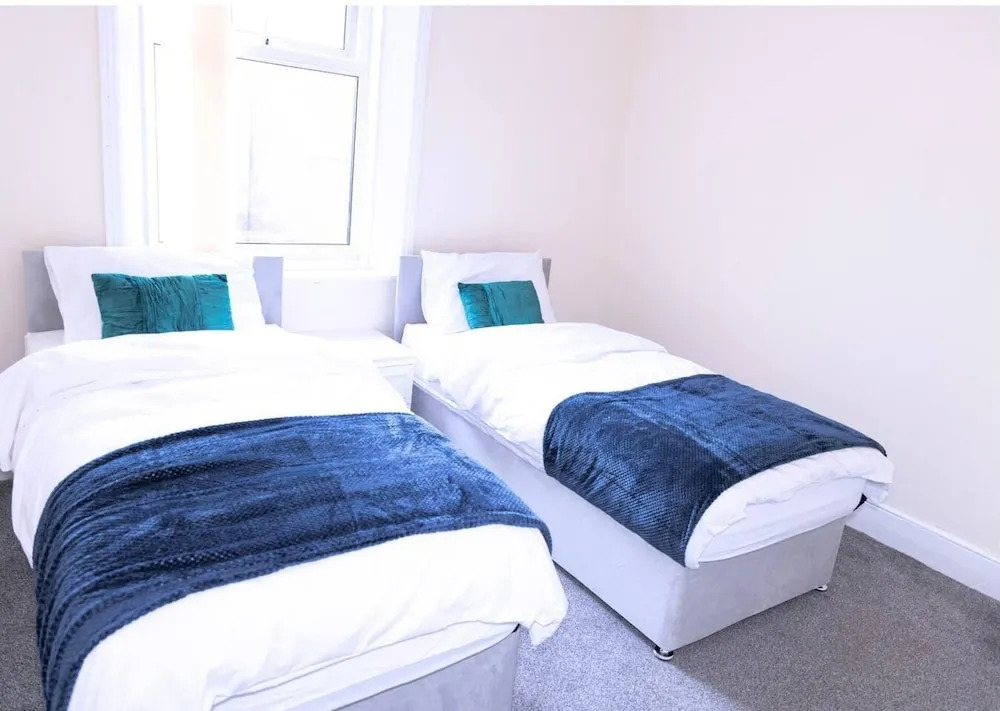 Stunning 5-bed House in Newcastle Upon Tyne