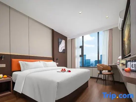 Huaji Mercure Hotel (Qingbaijiang Wanda Plaza)