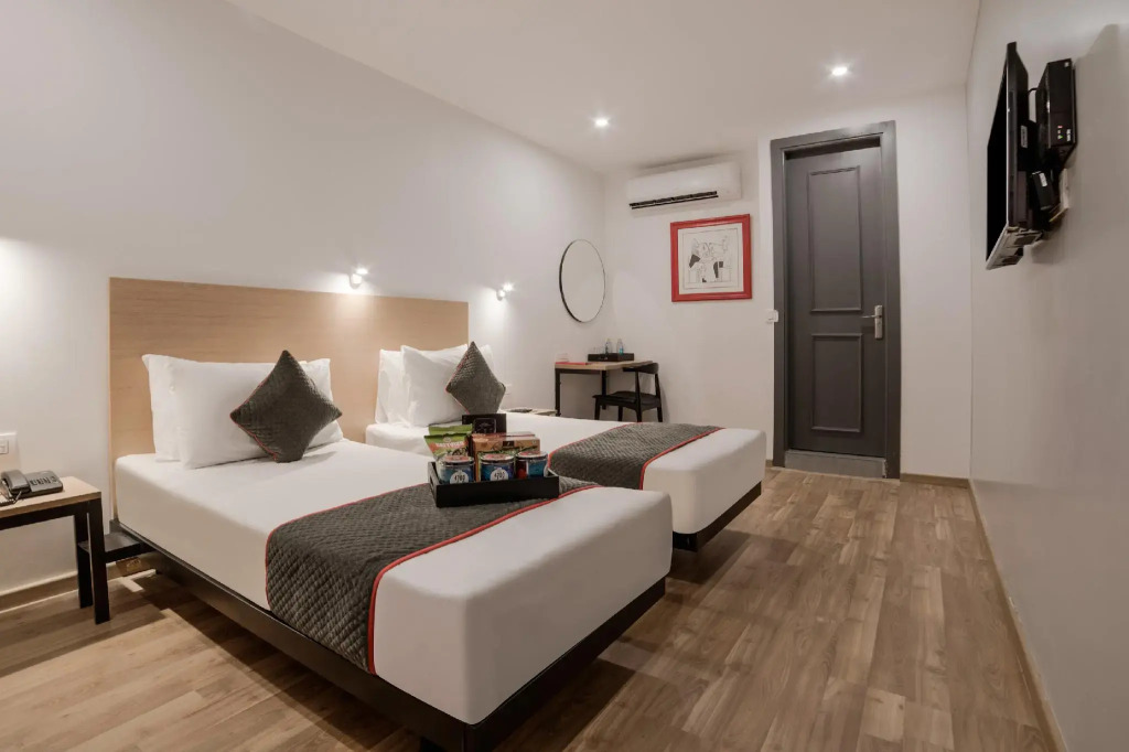 OYO Townhouse 086 Pankha Road
