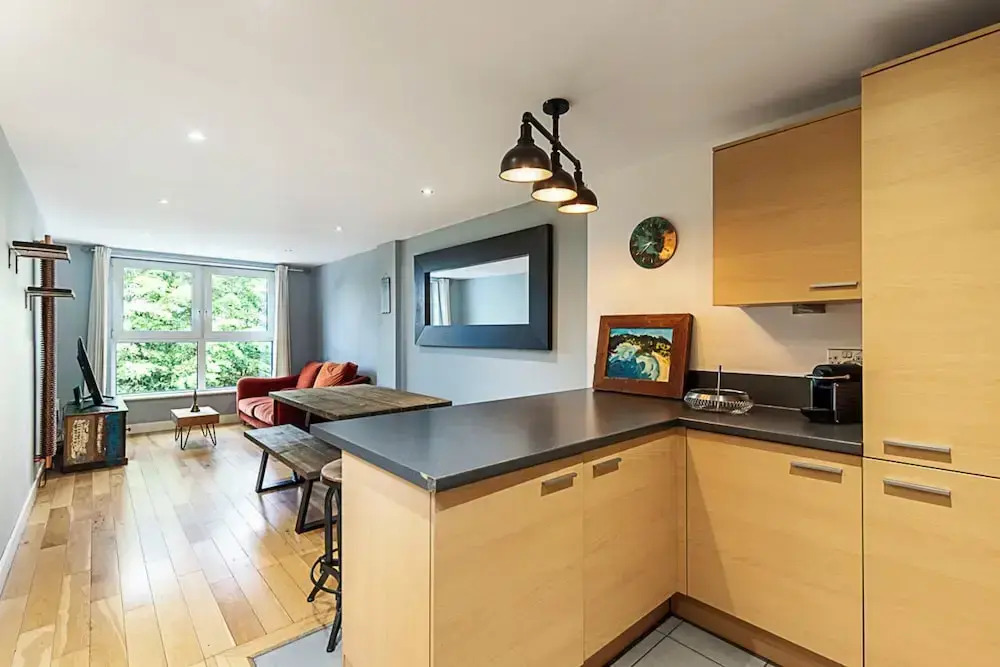 Spacious Modern Flat in Chelsea Harbour