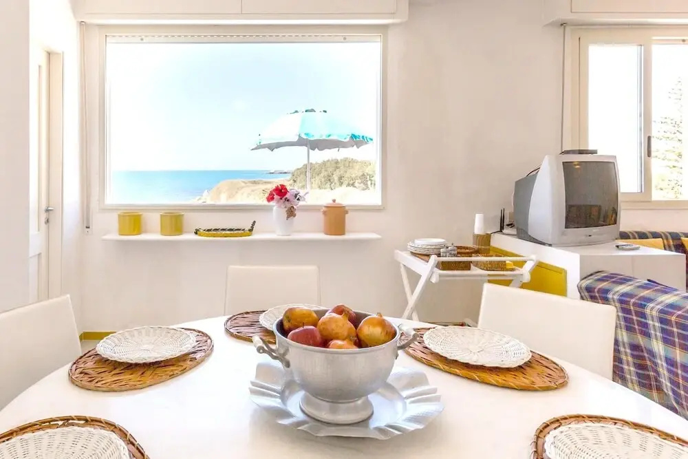 Apartment with 2 Bedrooms in Punta Braccetto, with Wonderful Sea View, Enclosed Garden And Wifi - 40 M From the Beach
