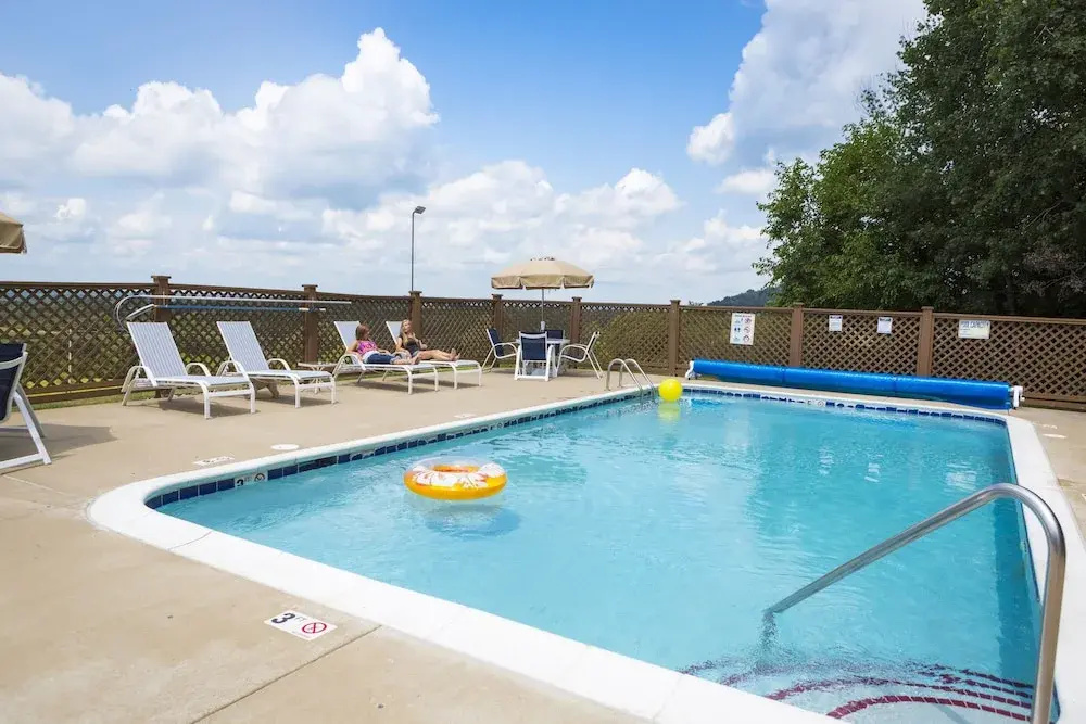 Lefevre Inn and Resort