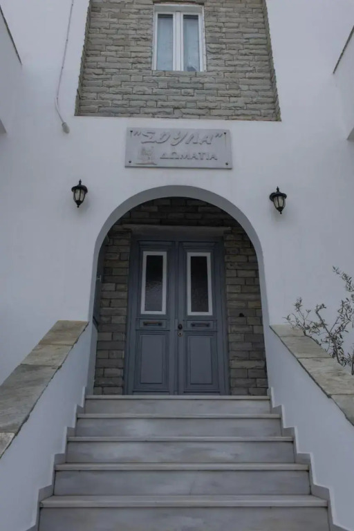 Soula Rooms Tinos