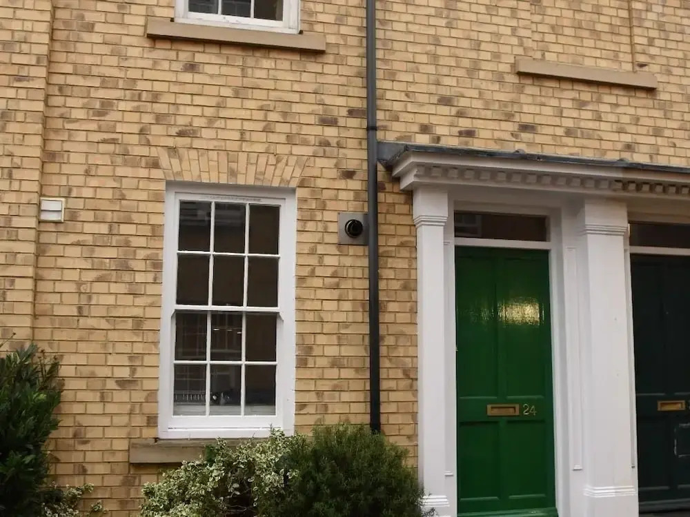 Central Cosy Cottage