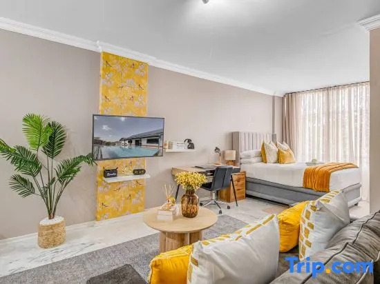 A studio apartment close to Sandton and Rosebank