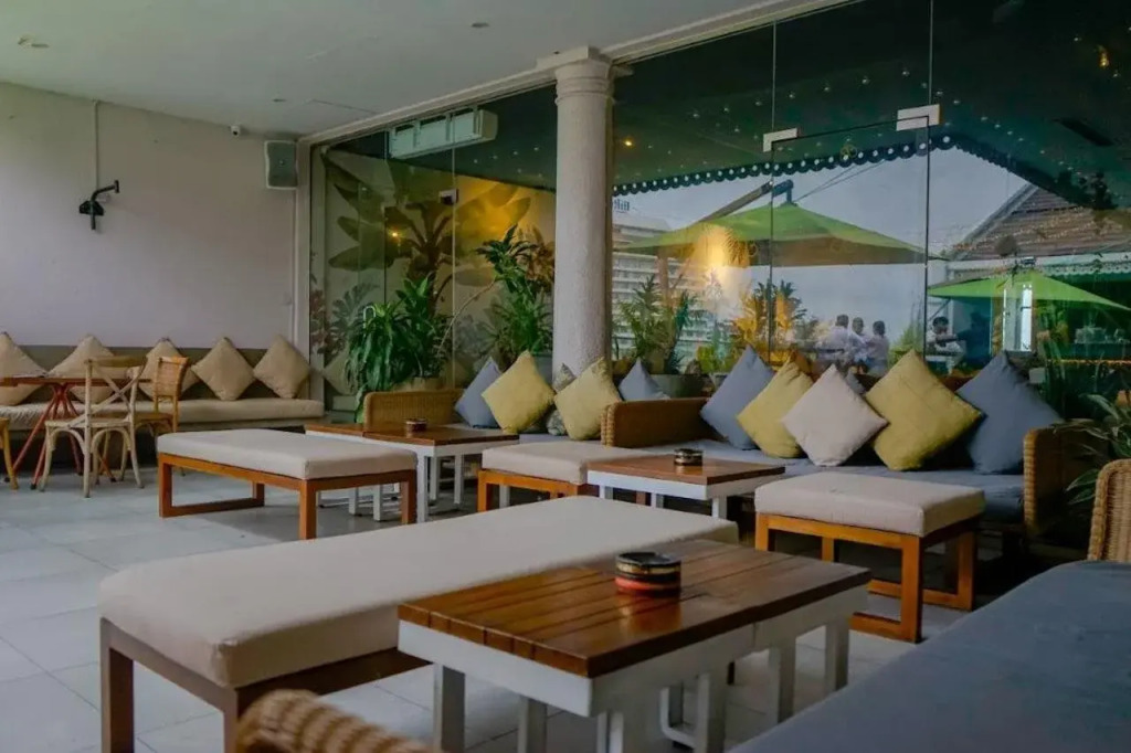 Fairway Colombo - Sri Lankas First Hotel With Robot Technology