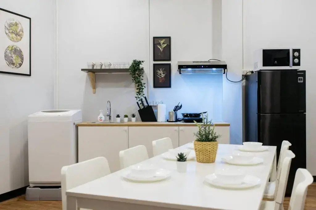 U3 Large 2 Bedroom Full Kitchen Near BTS Udomsuk