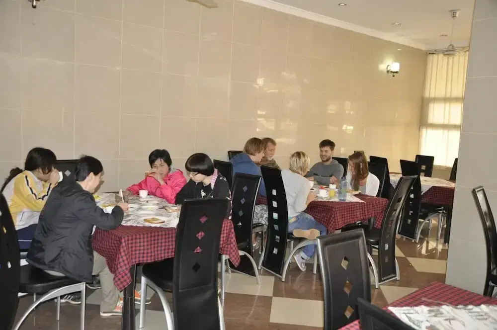 Rich Hotel