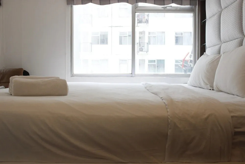 Spacious Studio Room at The Jarrdin Cihampelas Apartment By Travelio