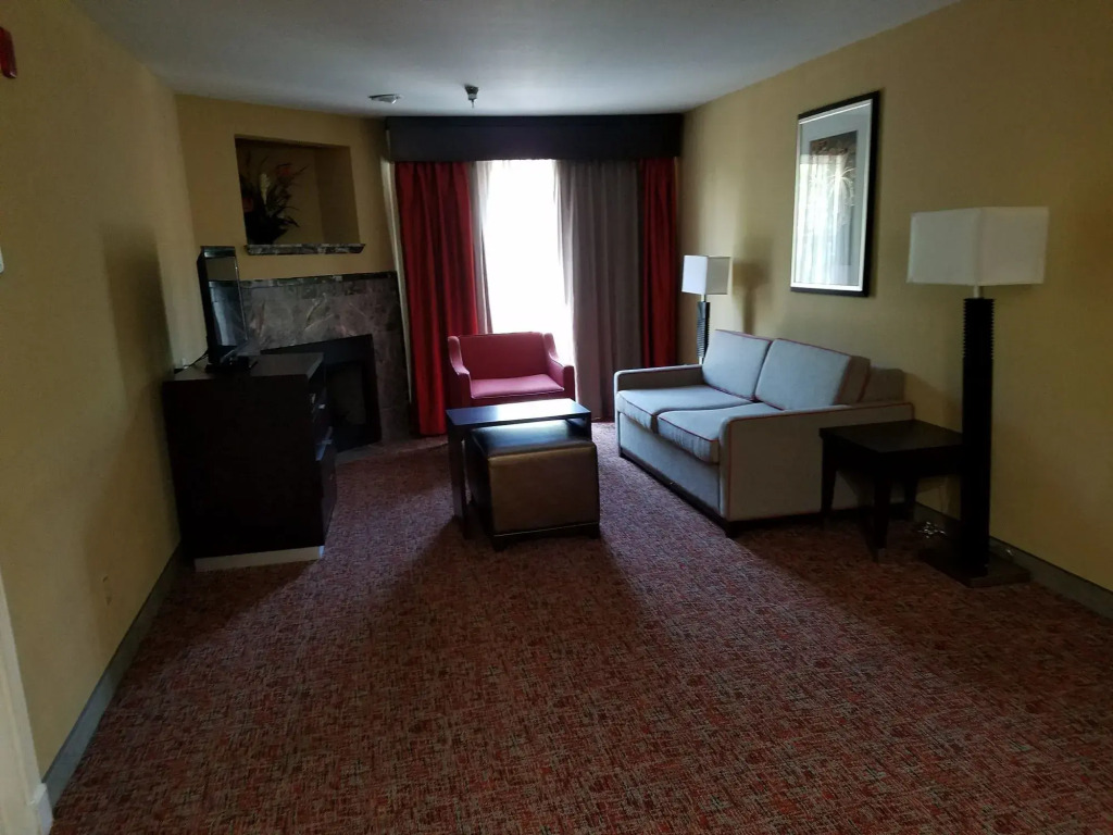 Homewood Suites by Hilton- Longview