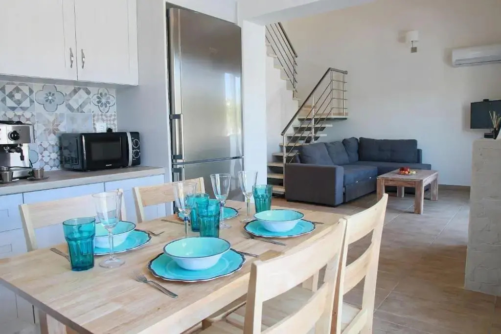 Xaradiotis House - A modern home away from home