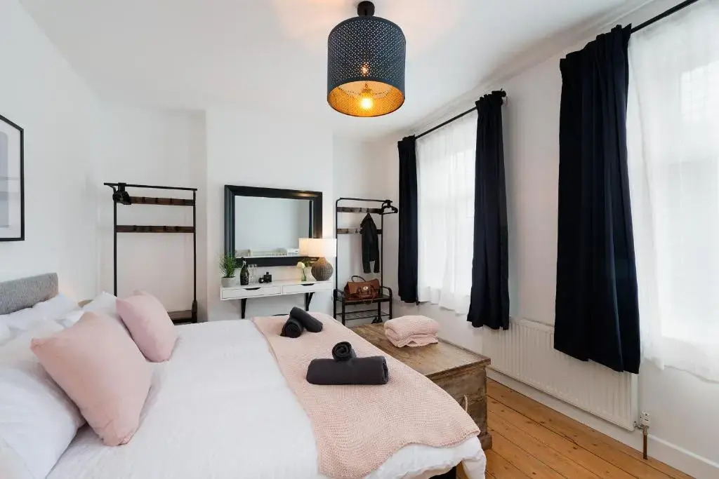 Nomi Homes