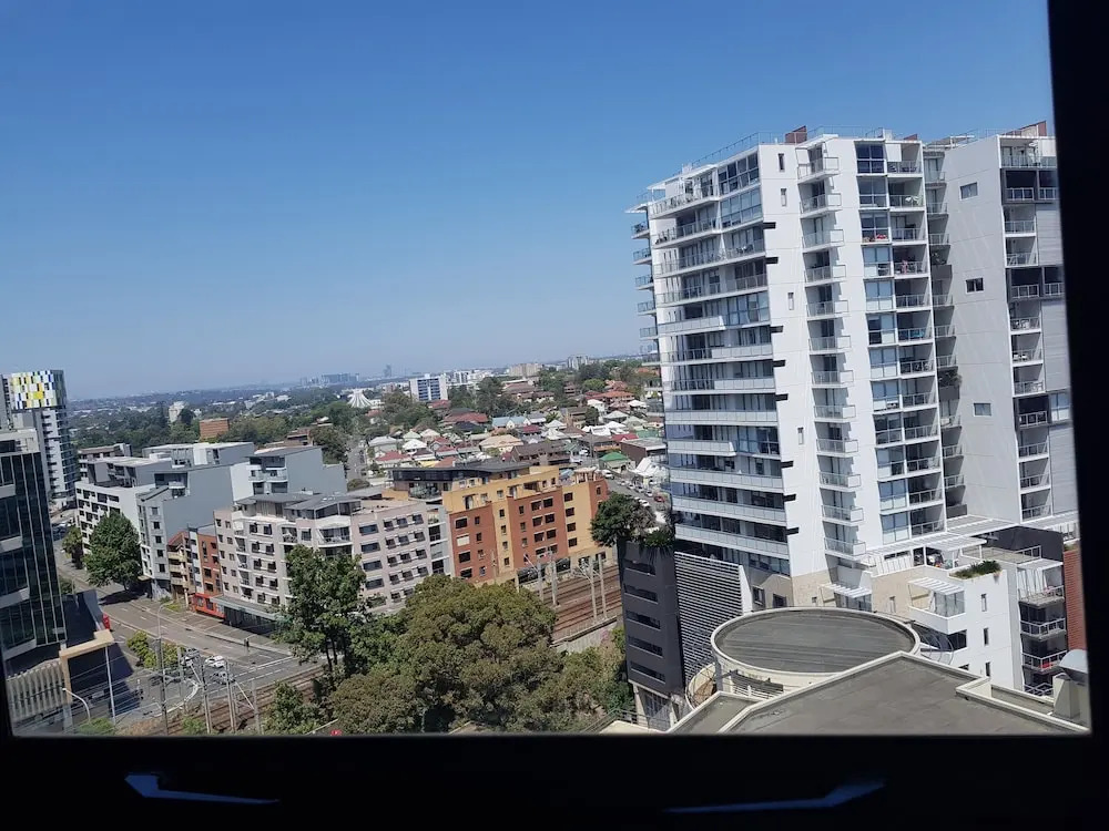 Parramatta Hotel in Mantra Building