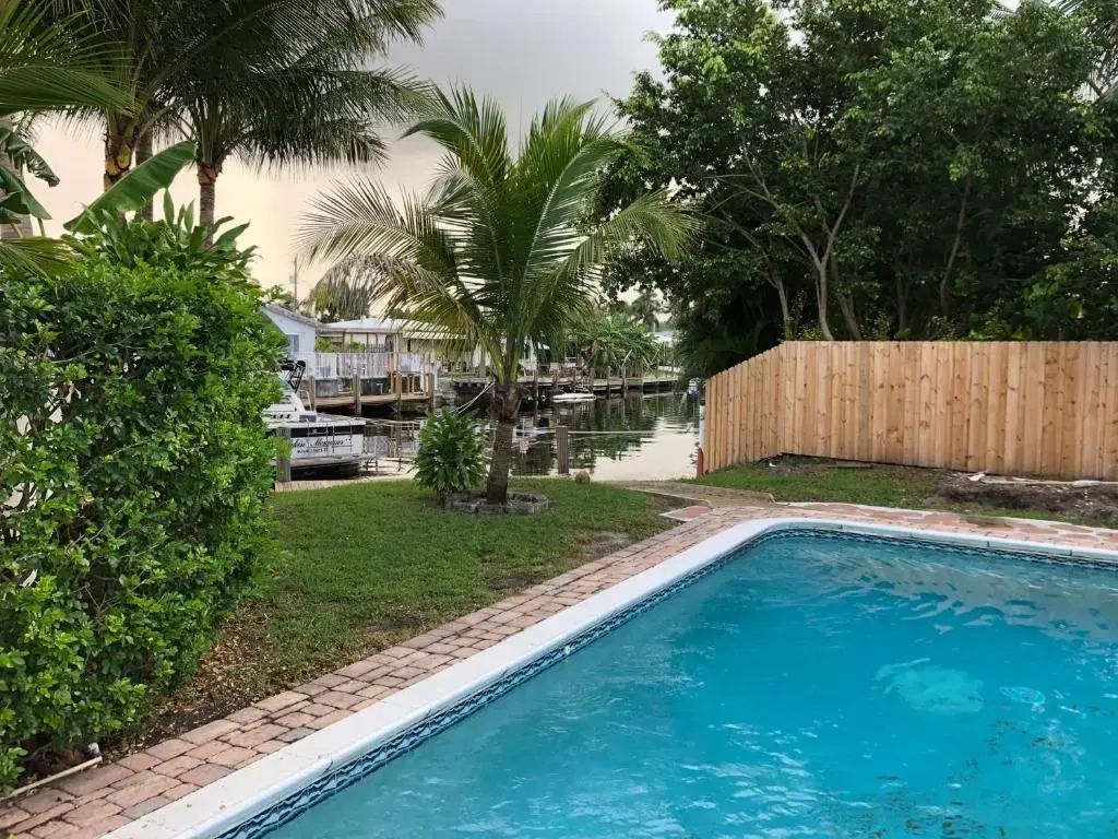Purely Pompano, Pool, Water front, Paddleboard, Beach, 5 bedroom 3 bath