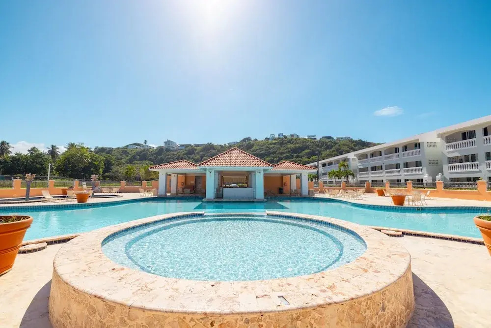 Golden Dream Villas & Studio A/B Pool View