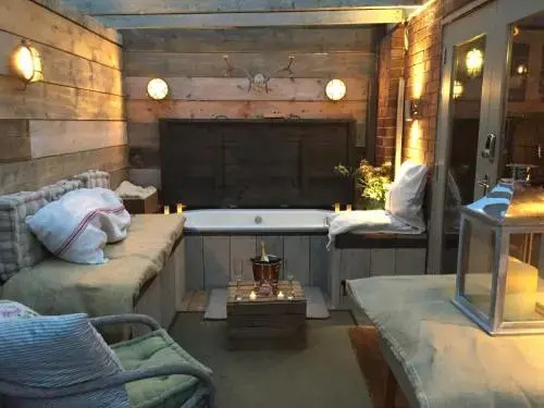 Cheshire Boutique Barns