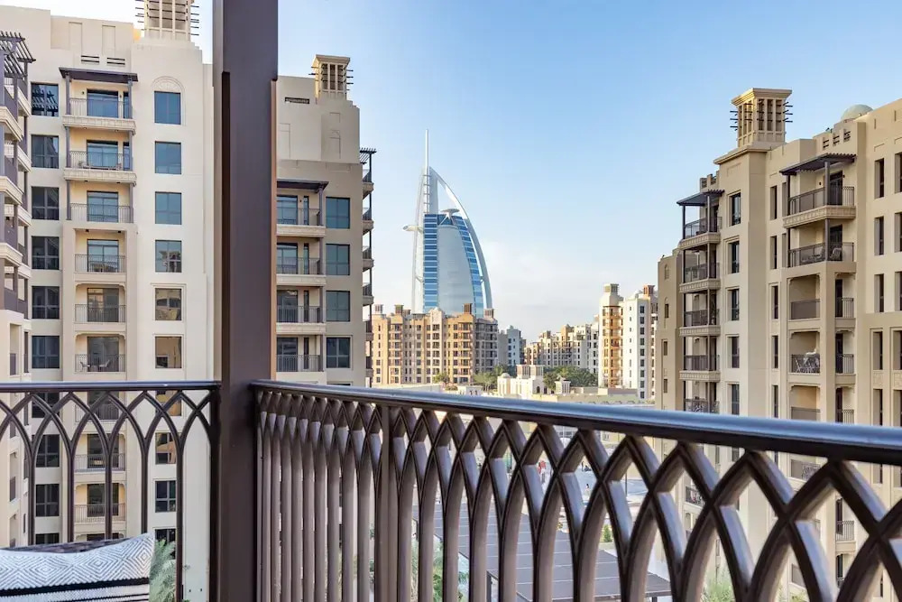 SuperHost - Urban Elegance 2BR in Asayel 2 Near Burj Al Arab