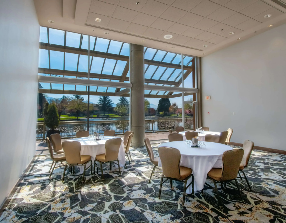 Coast Chilliwack Hotel by APA