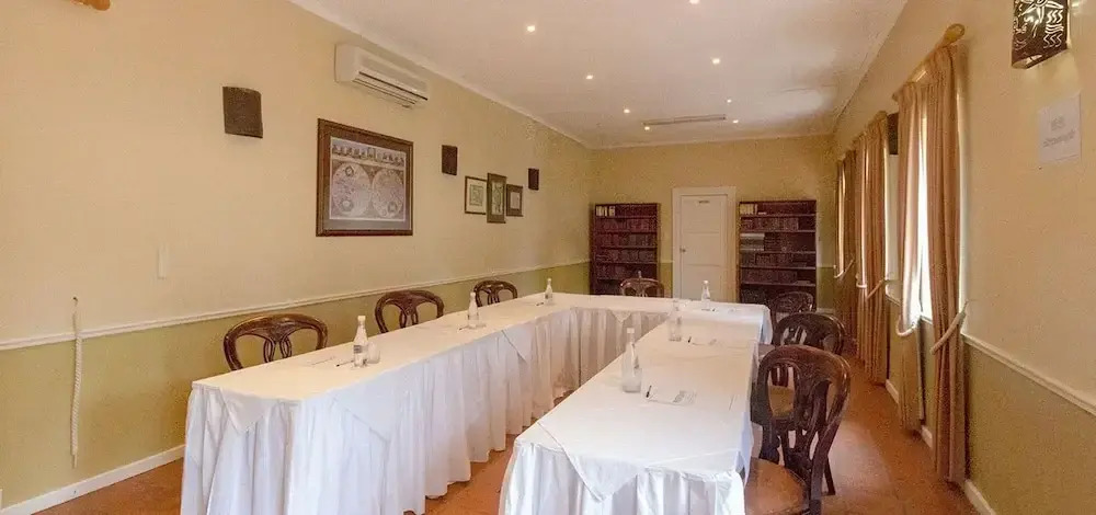 Pontac Manor Hotel & Restaurant
