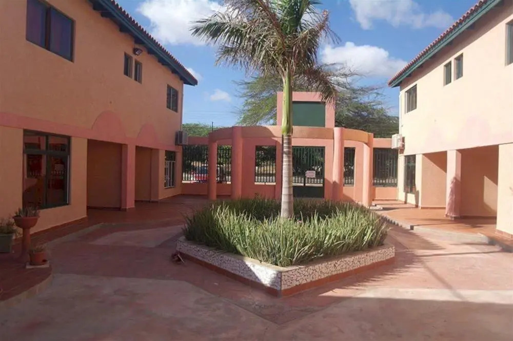 Flamingo Apartments
