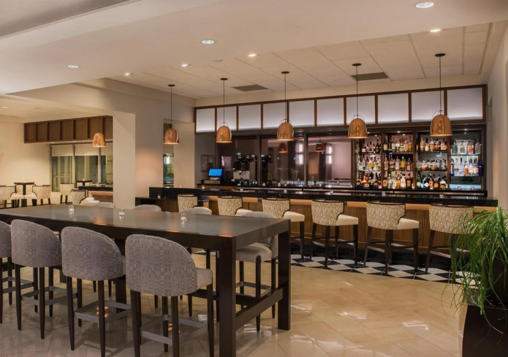 Sheraton Suites Chicago Elk Grove