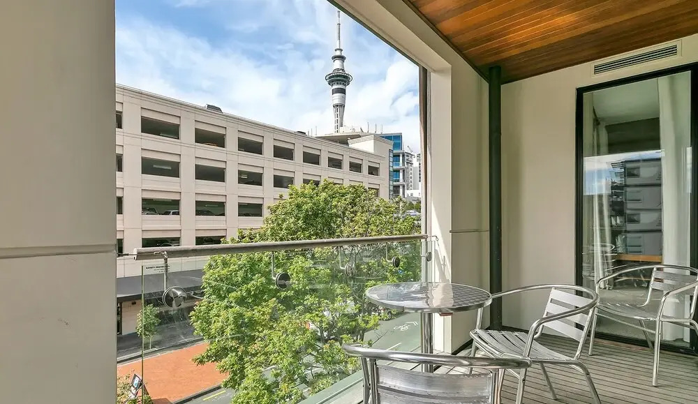 QV City Central Viaduct Area with Carpark - 927