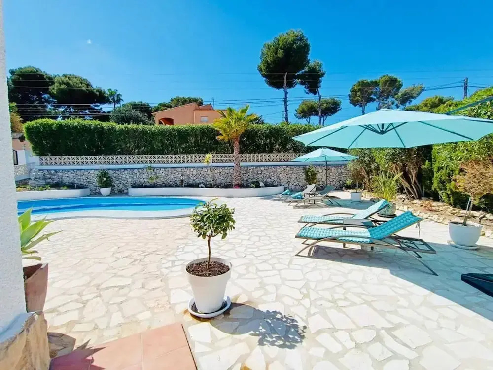 Moraira Escape With Private Pool, 1 Bed, Sleeps 2