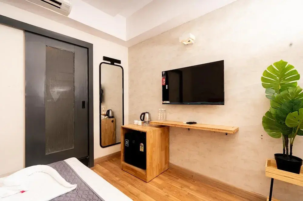 Casa Hotel, Jubilee Hills