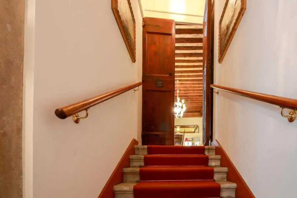 Fortuny 3967 Luxury suites wine
