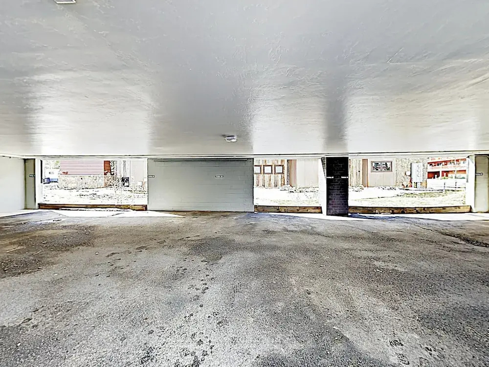 New Listing! Mountain-view Getaway: Stroll To Town 2 Bedroom Condo
