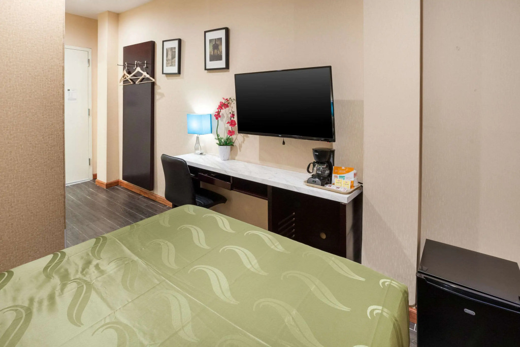 Quality Inn near Sunset Park