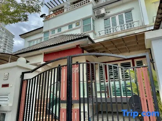 Cozy Homestay in Karpal Singh by 3C