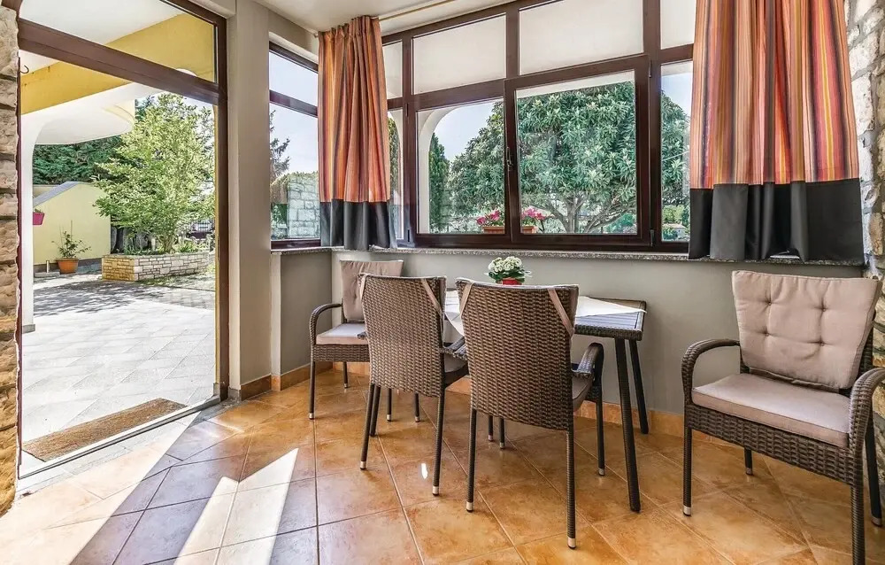 Awesome Apartment in Pula With Wifi and 2 Bedrooms