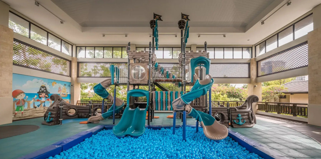 Crimson Resort and Spa Mactan