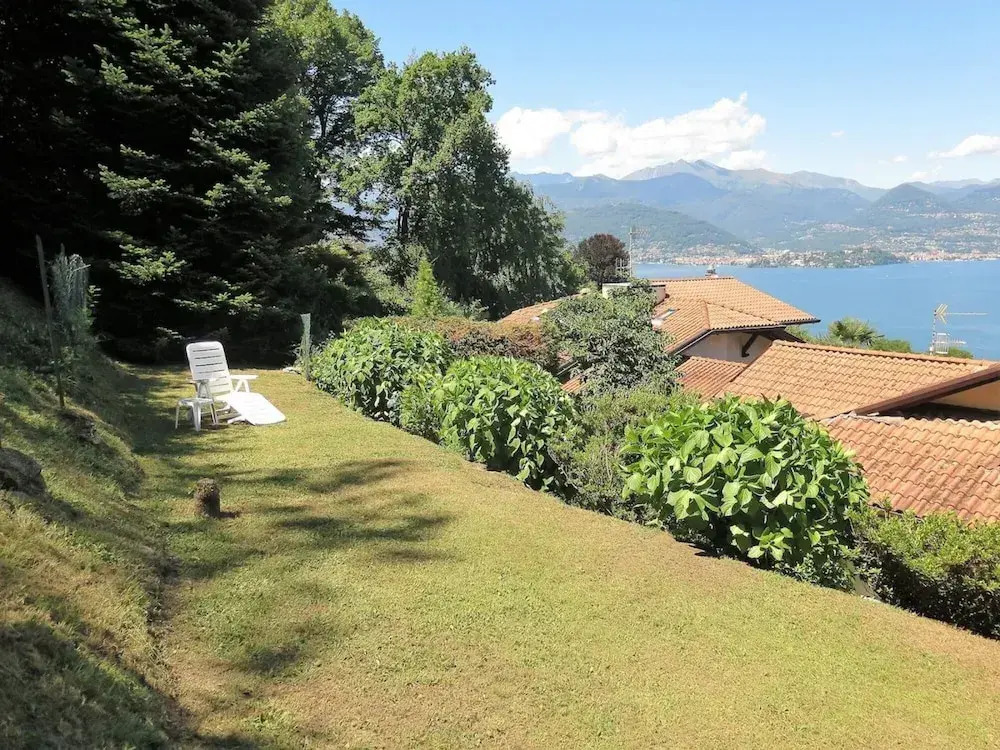 Thommy Apartment in Stresa With Lake View