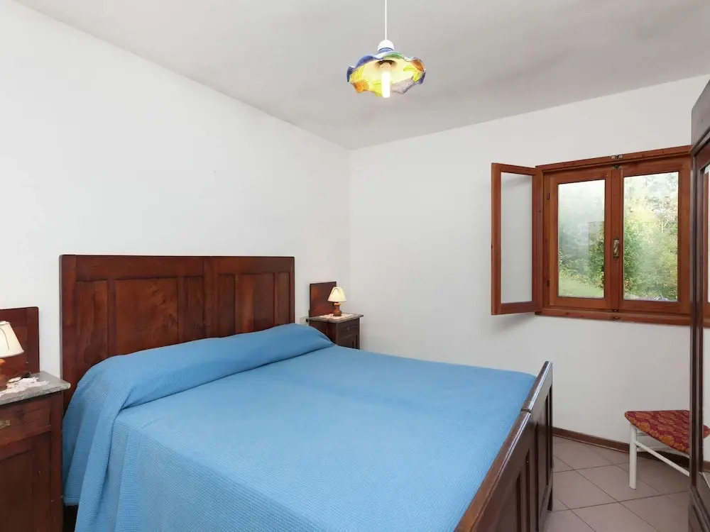 Comfy Holiday Home With Fireplace, Garden Furniture,barbecue