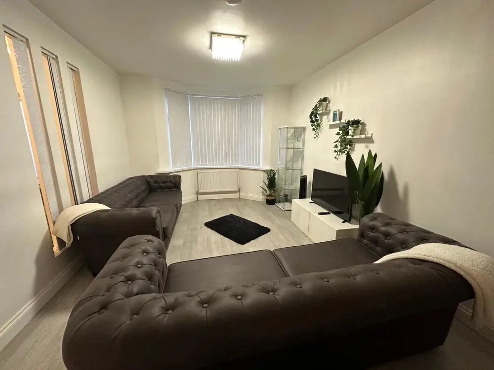Comfortable and Stylish 3BD House in Luton