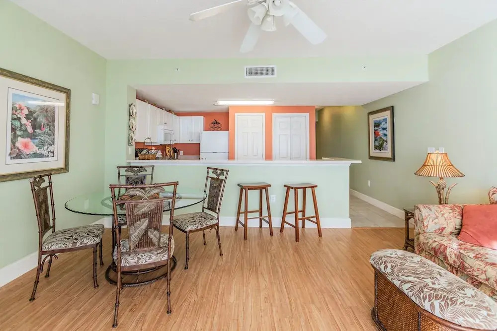 10901 Front Beach Rd Condo OFC 607 2 Bedrooms 2 Bathrooms Condo
