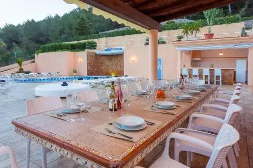 Large Villa near Ibiza Town Sleeps 22