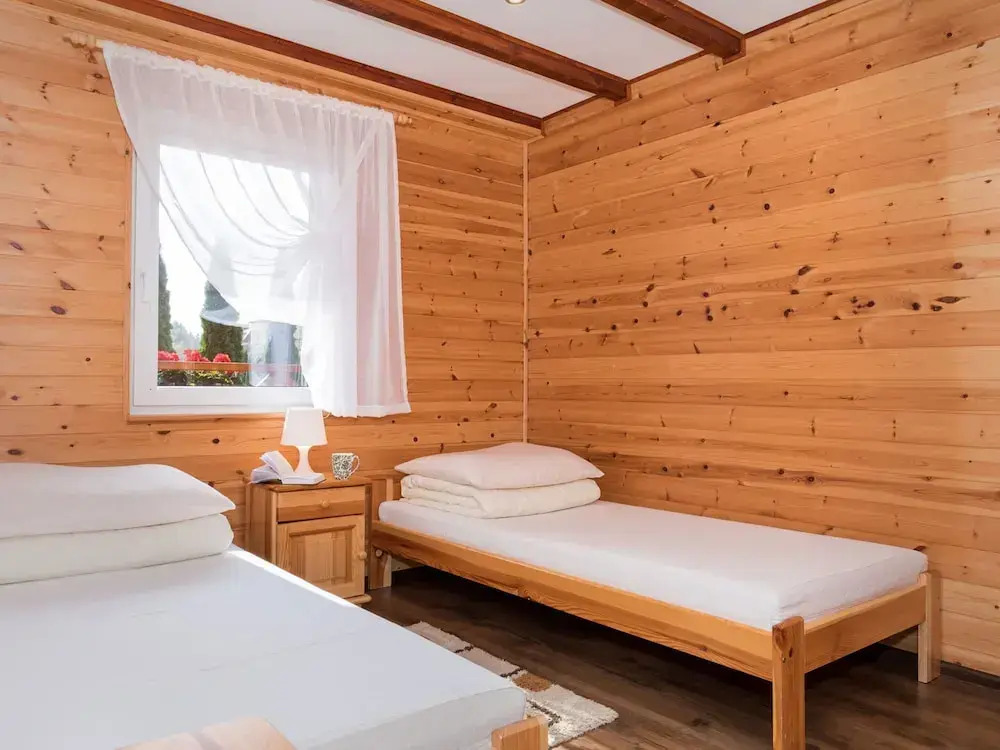 Comfortable houses with swimming pools, Rewal