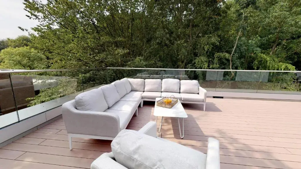 White Pearl Apartment 4.10