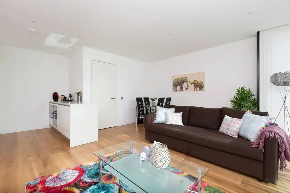 Fantastic 1-bed on the iconic quatermile