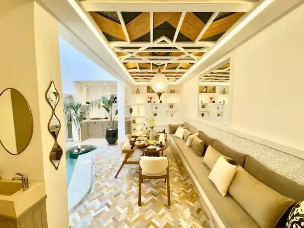 Beautiful Arab House With Swimming Pool